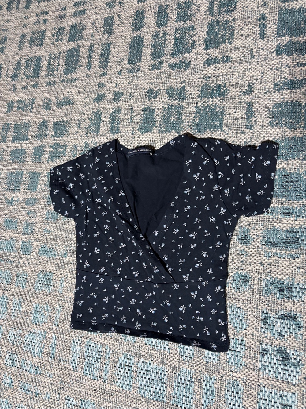 Women's Navy floral v neck Top